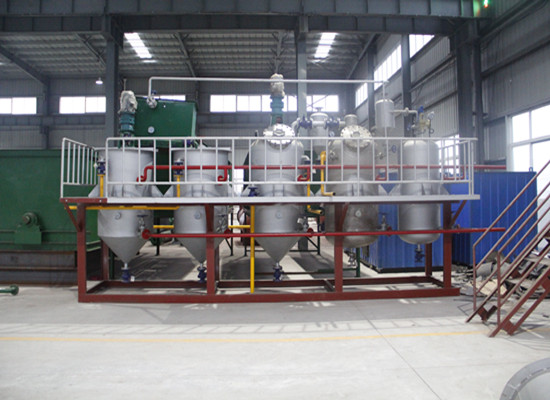 Degumming process of edible oil