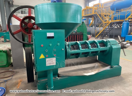 Cameroonian customer purchased 2tph palm kernel oil processing machines from Henan Glory Company