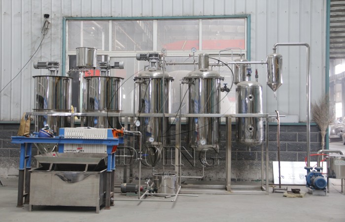 Small scale batch type oil refining plant.jpg