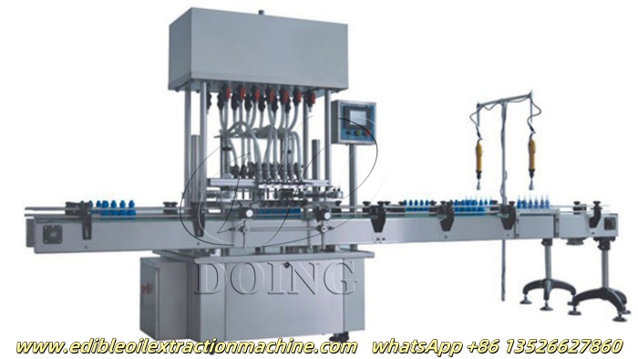 Groundnut oil filling equipment.jpg
