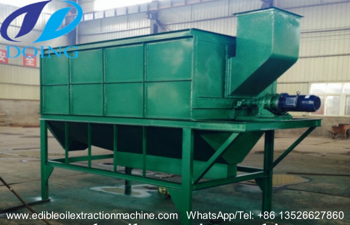 Palm fruit bunch thresher.jpg